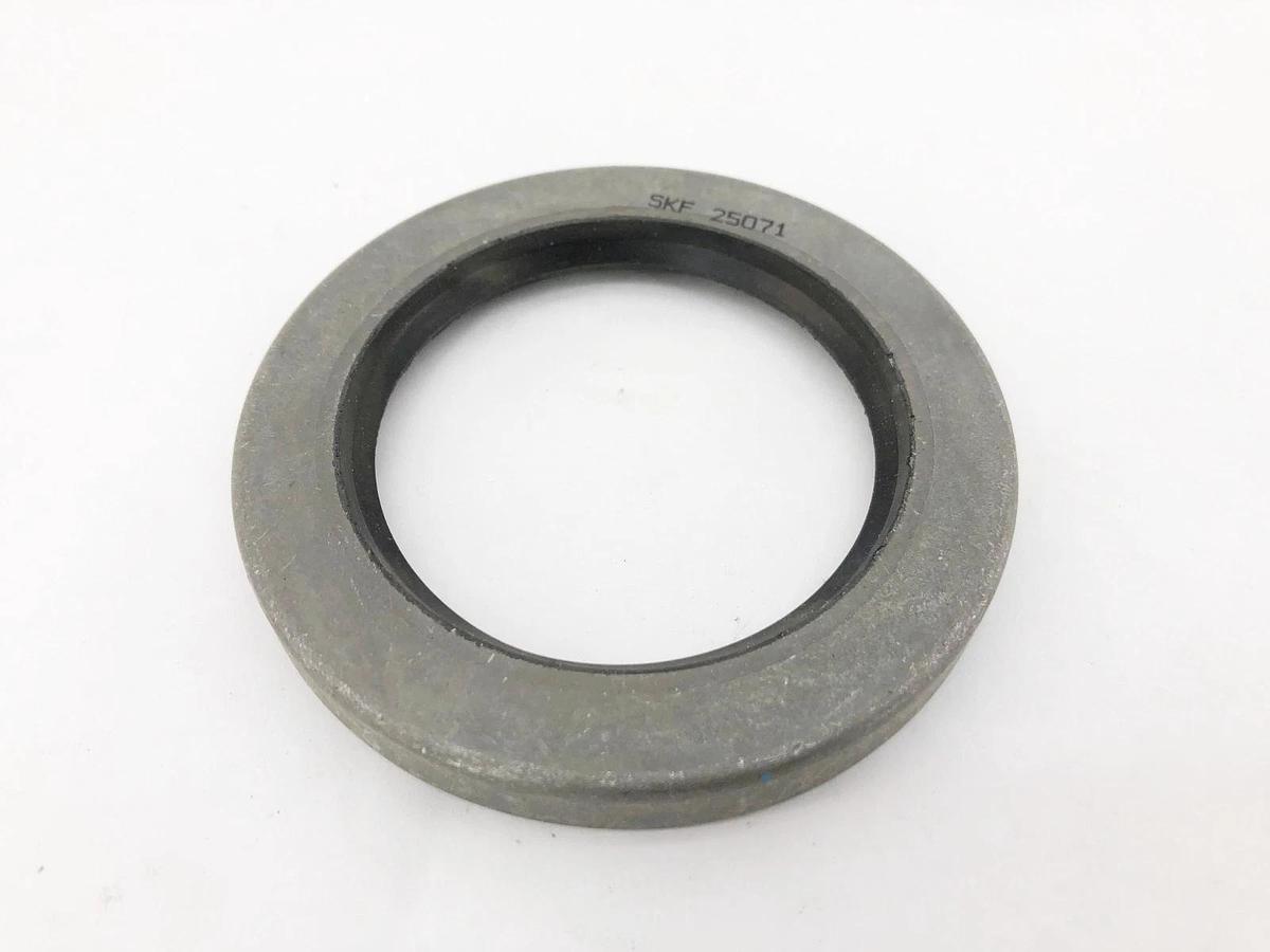 New SKF 25071 Radial Shaft Seal - No Box
