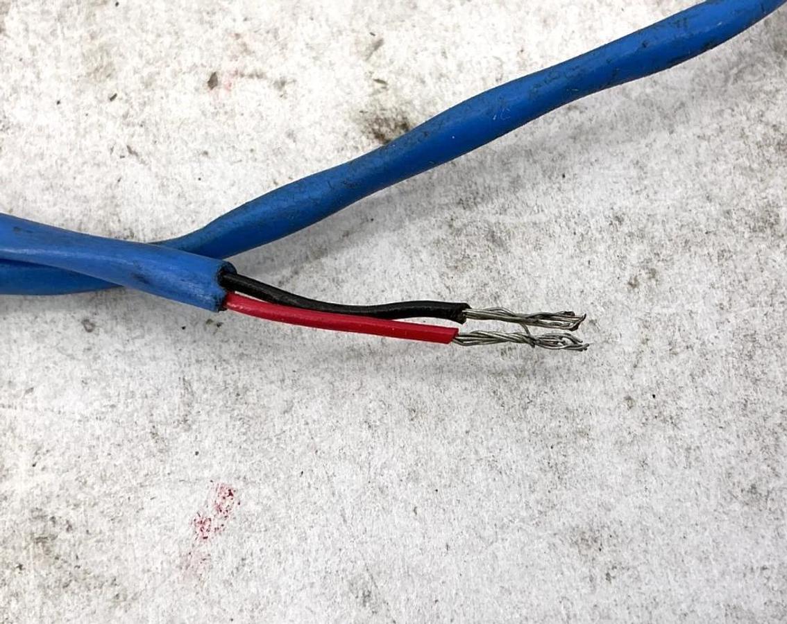 Used Eaton 1160AS3206 Photoelectric Sensor Source Head ~2ft 2-Wire
