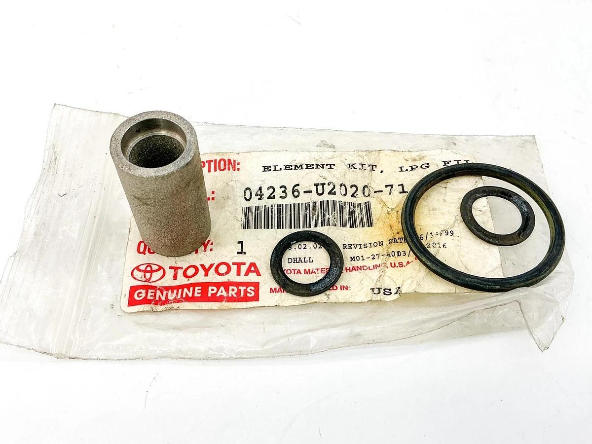 New Toyota 04236-U2020-71 Filter Element and Seal Kit