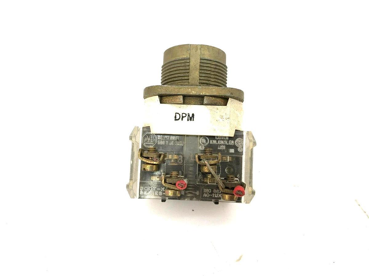 Used Allen Bradley 800T-J2 Ser. T Selector Switch (No Knob)