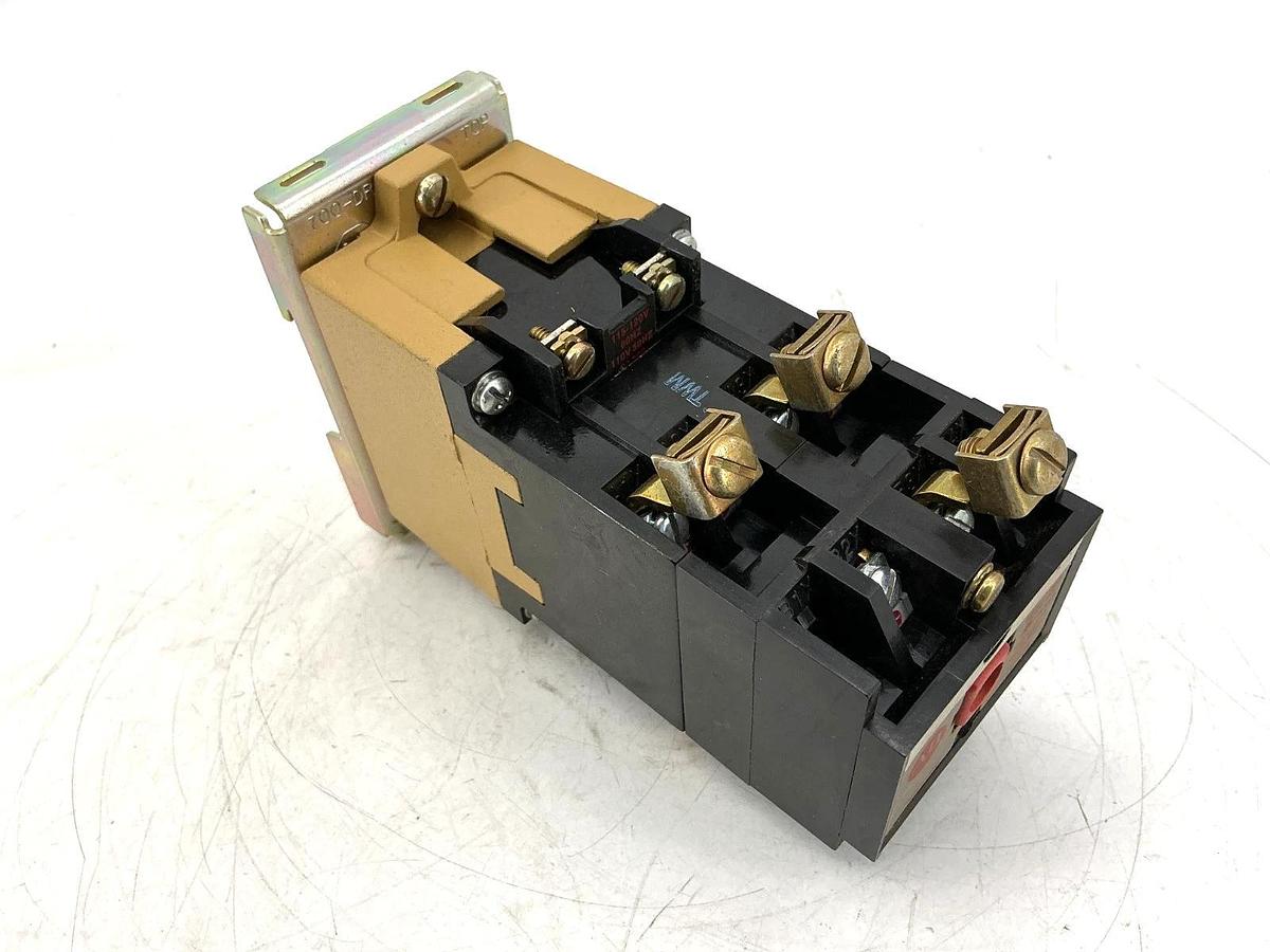 Used Allen Bradley 700-PH400DA1 Ser B AC Control Relay Coil: 110/120V 50/60HZ