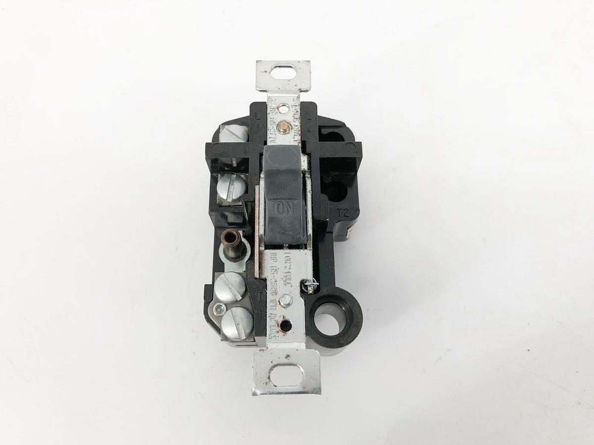 Box of 2 New Cooper Crouse-Hinds AB 600-TOX4 Manual Starter Switch Replacements