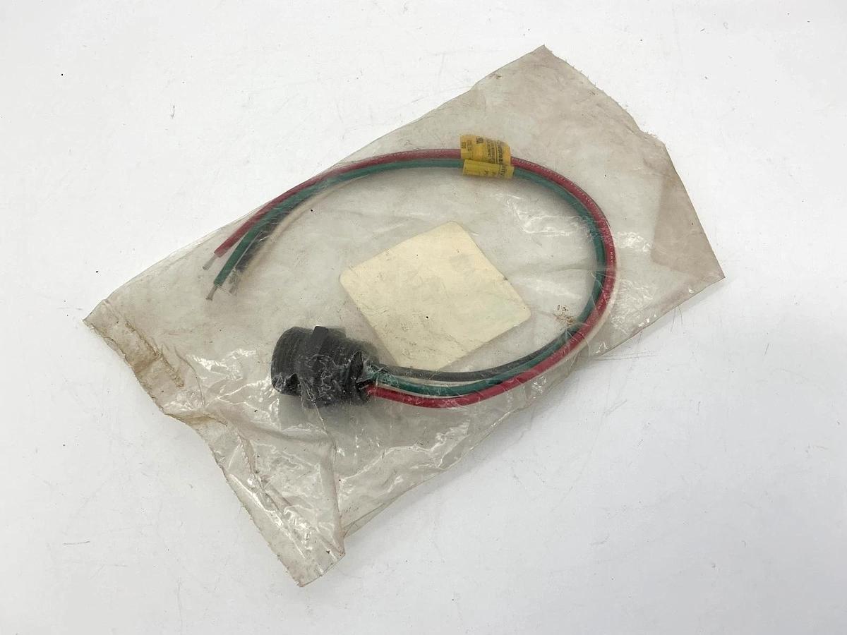 New Brad Connectivity 1R4006A20A120 Male Straight 4P 4-Wire 12" 16AWG PVC Leads