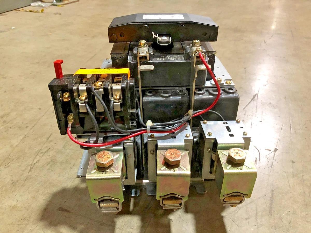 New General Electric CR306G002AEA Non-Rev Starter 270A 600VAC Size 5 120V Coil