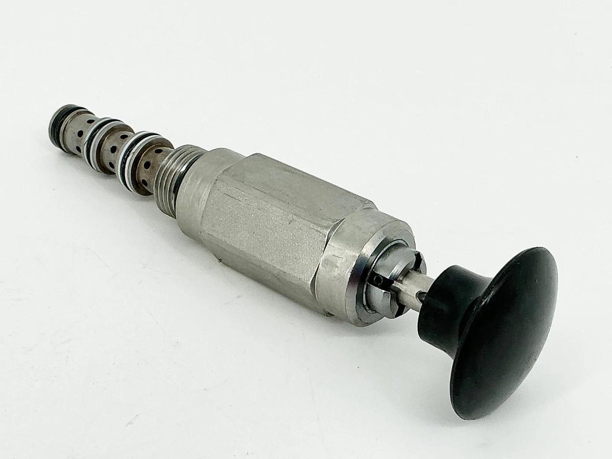 New Hydraforce MP08-40D-0-N Manual Pull to Shift Valve - No Box
