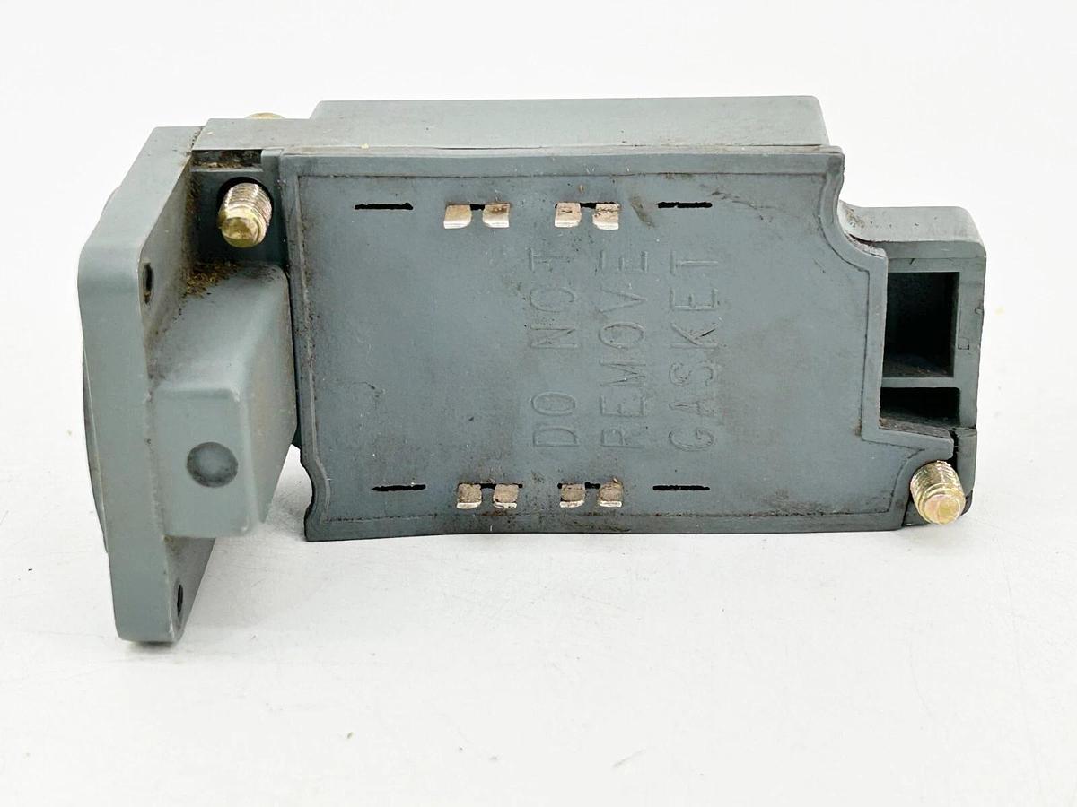 Used Cutler Hammer E50SA Switch Body Single Pole NEMA A600