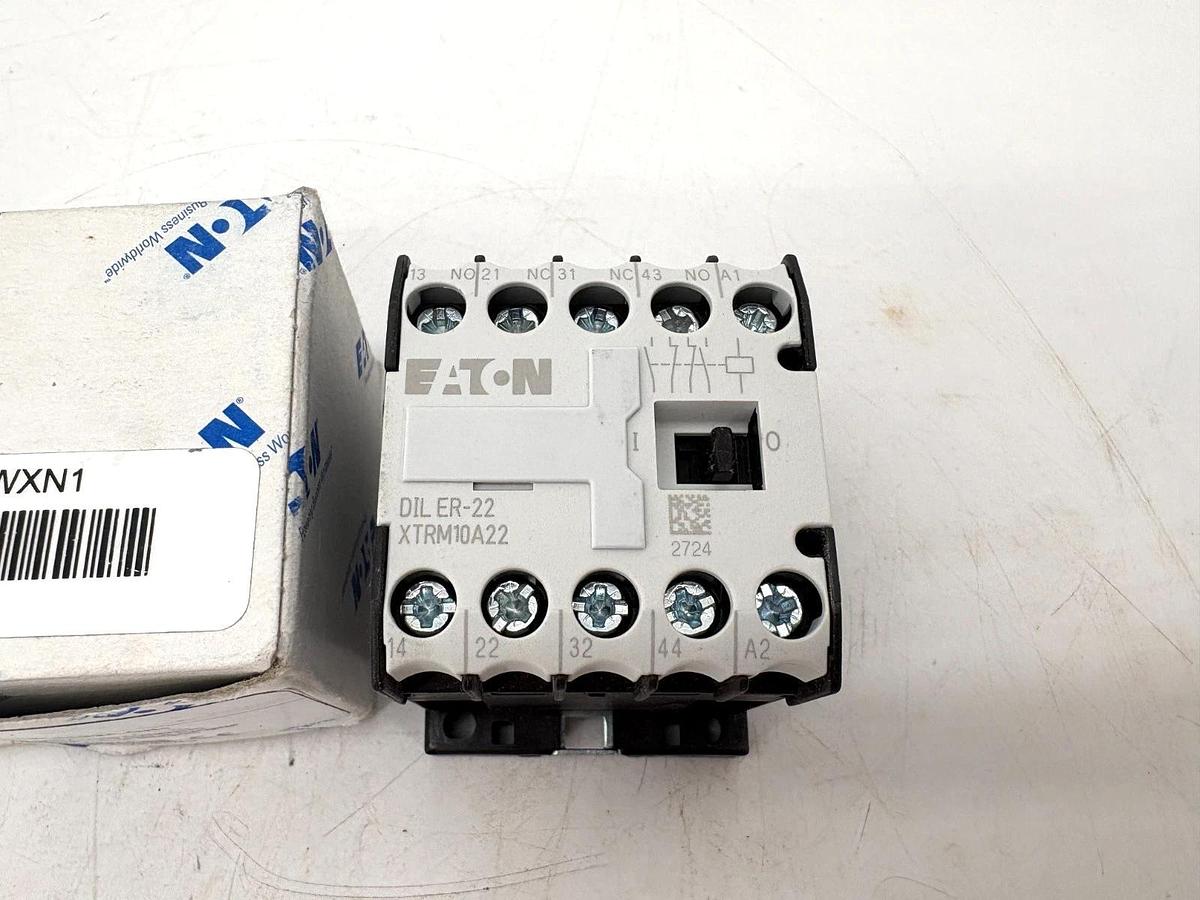 New Eaton XTRM10A22A Mini Control Relay 10A 2NO/2NC 110/120V Coil