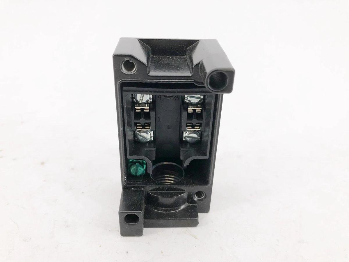 New Honeywell Microswitch MPB20 Limit Switch Receptacle 1/2" 4 Terminal