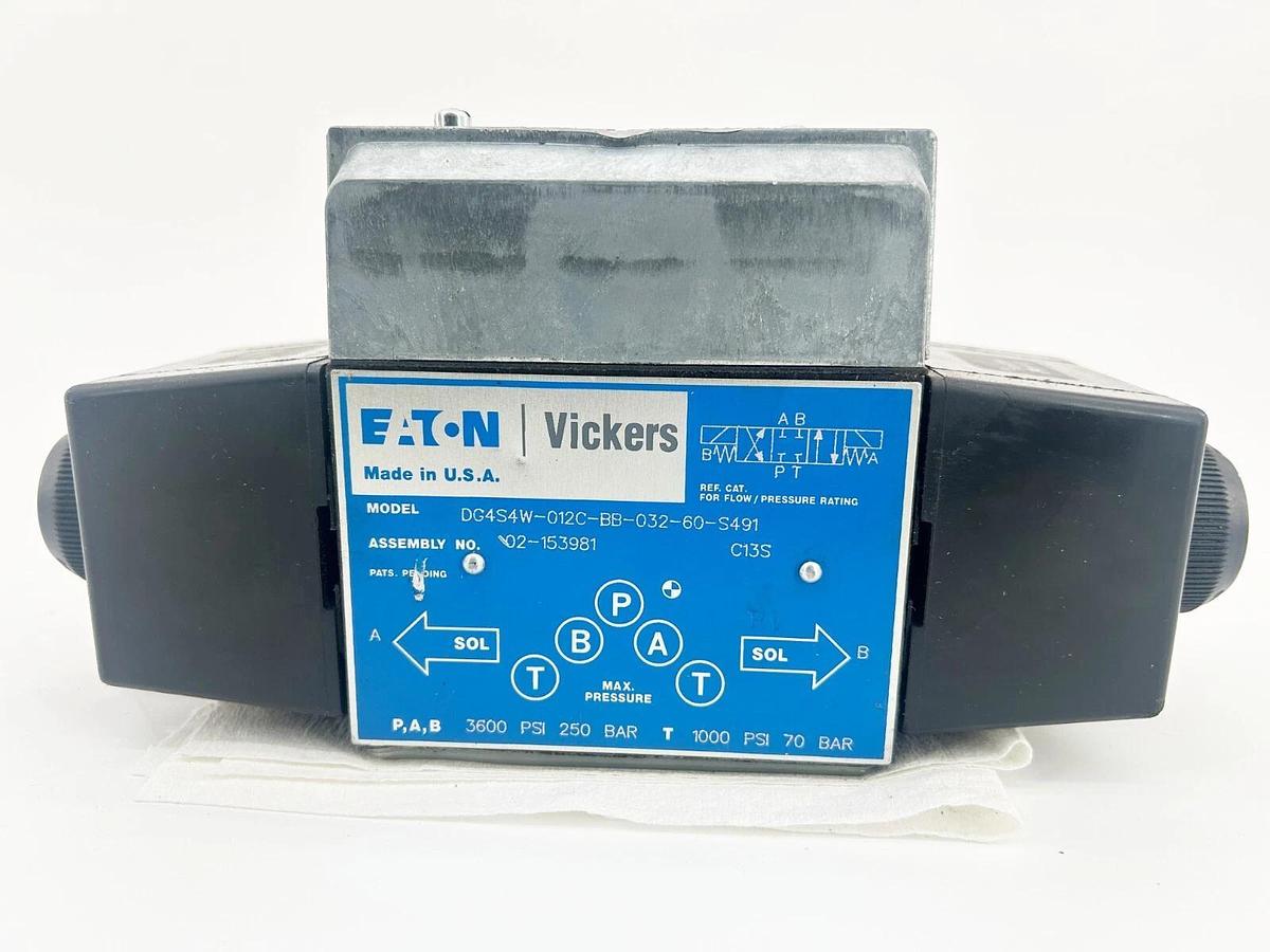 New Eaton DG4S4W-012C-BB-032-60-S491 Solenoid Valve 3600PSI 250Bar 02-153981