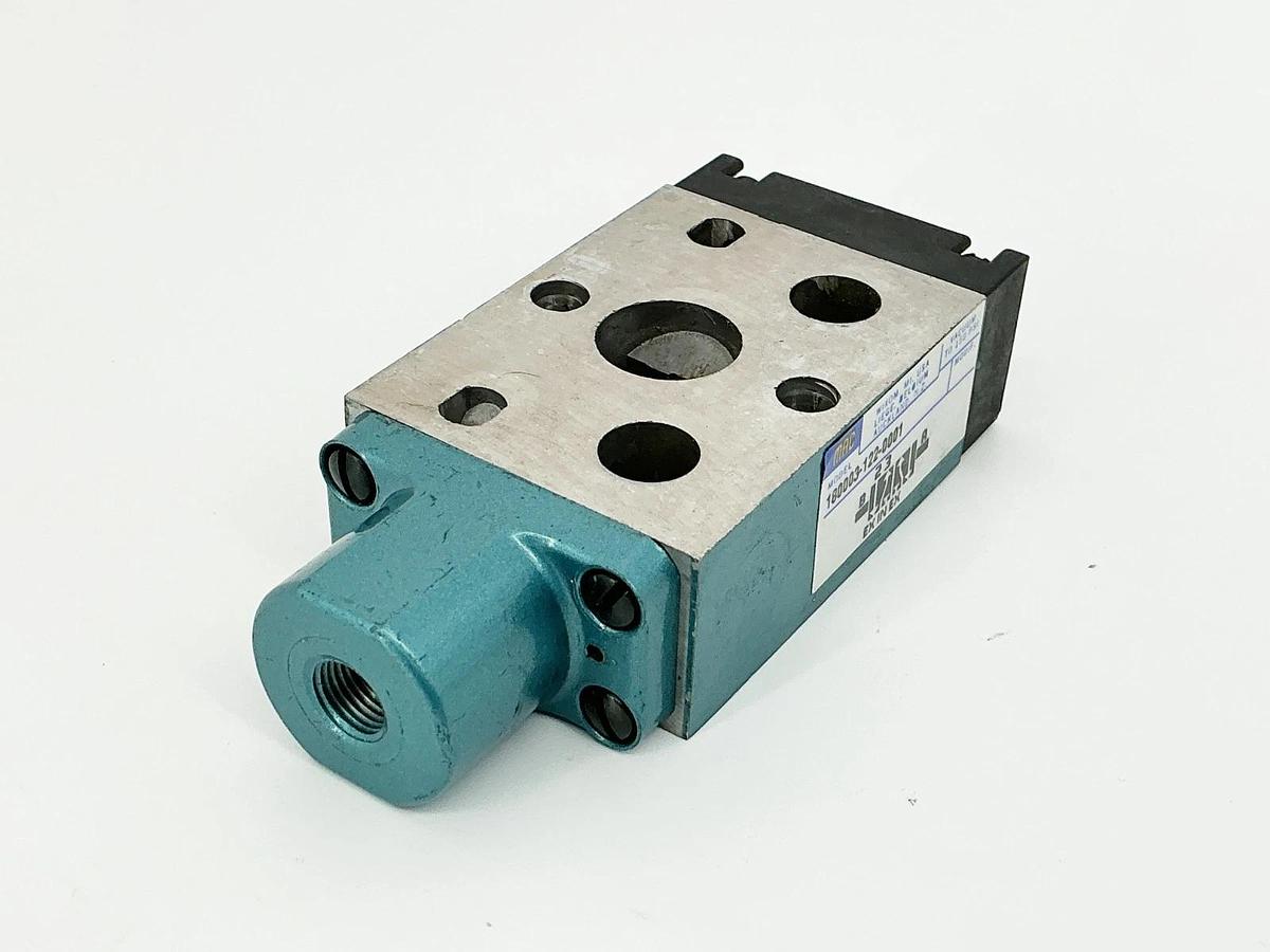 New Mac Valves 180003-122-0001 Solenoid Pilot Valve - No Box