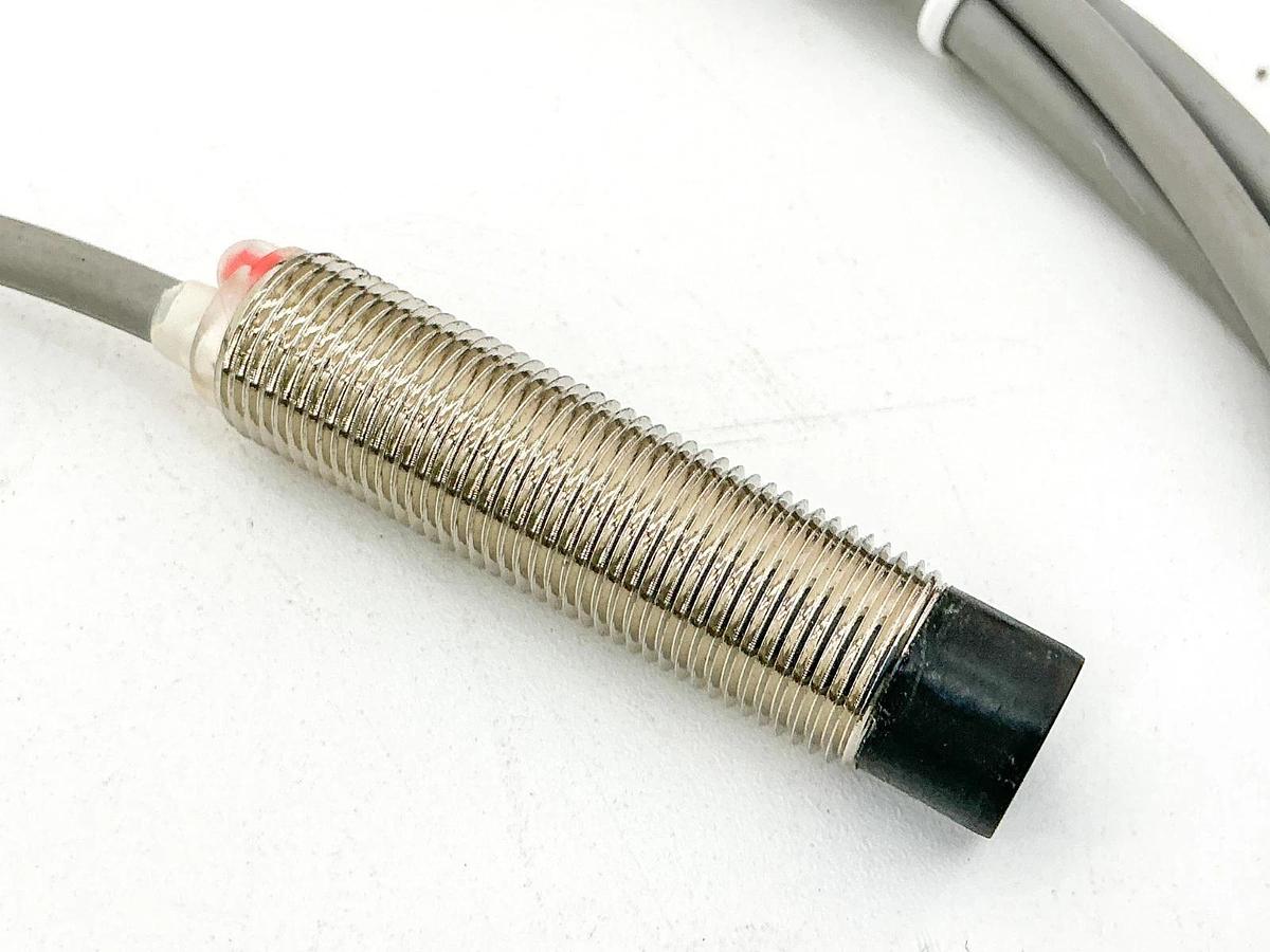 New Eaton E57-12GE08-D Inductive Proximity Sensor 10-30vdc 200Ma 2-Wire