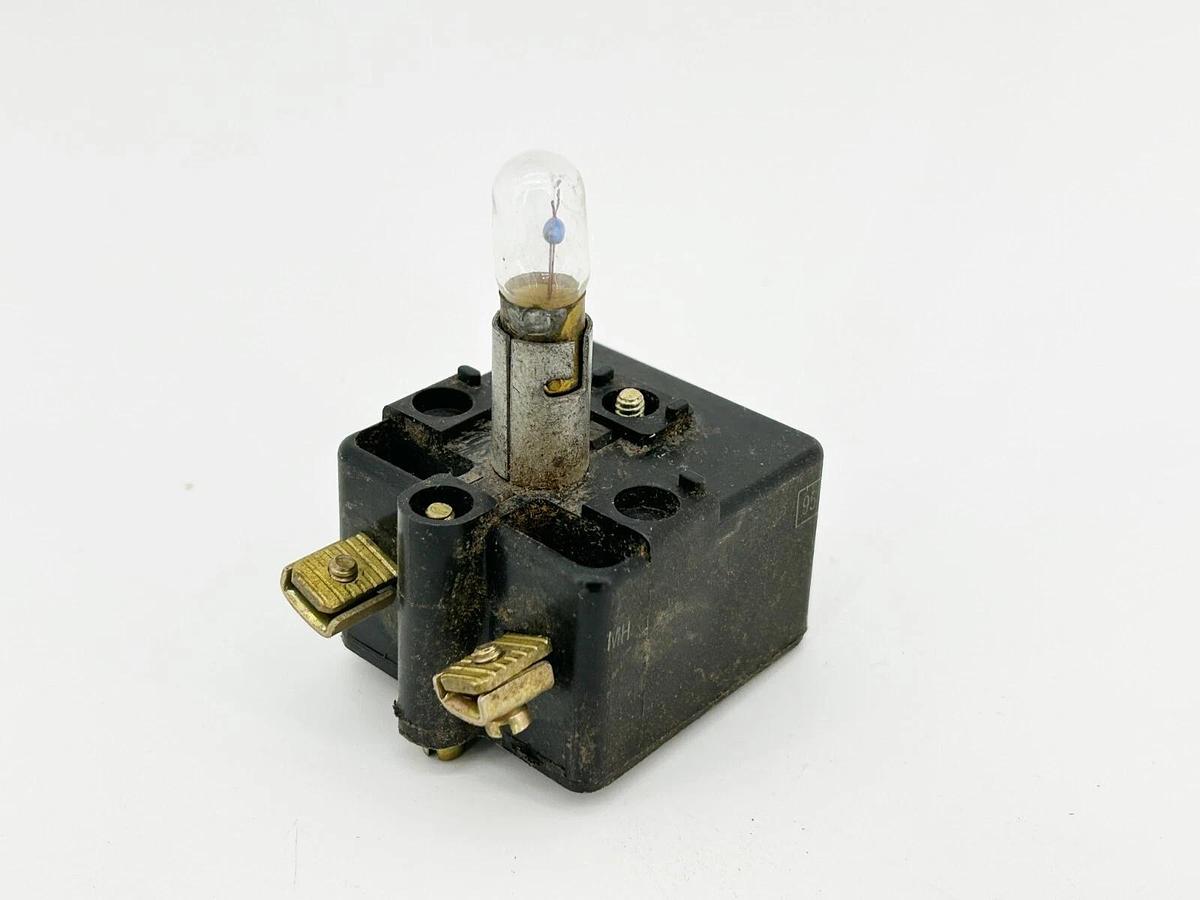 Used Square D 9001KM1 Light Module Control and Signaling Unit Block 30MM 120V