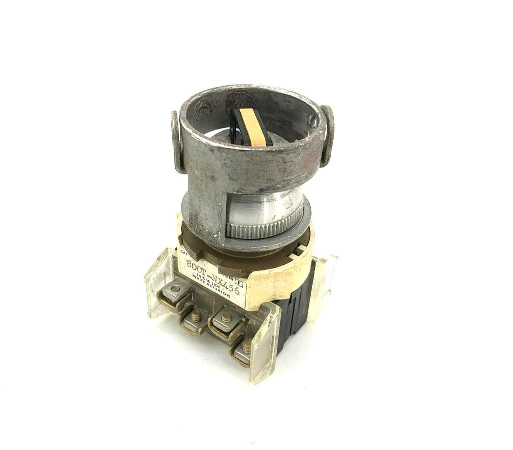 Used Allen Bradley 800T-NX456 Ser. F Padlocking Selector Switch With 800T-XA Contact