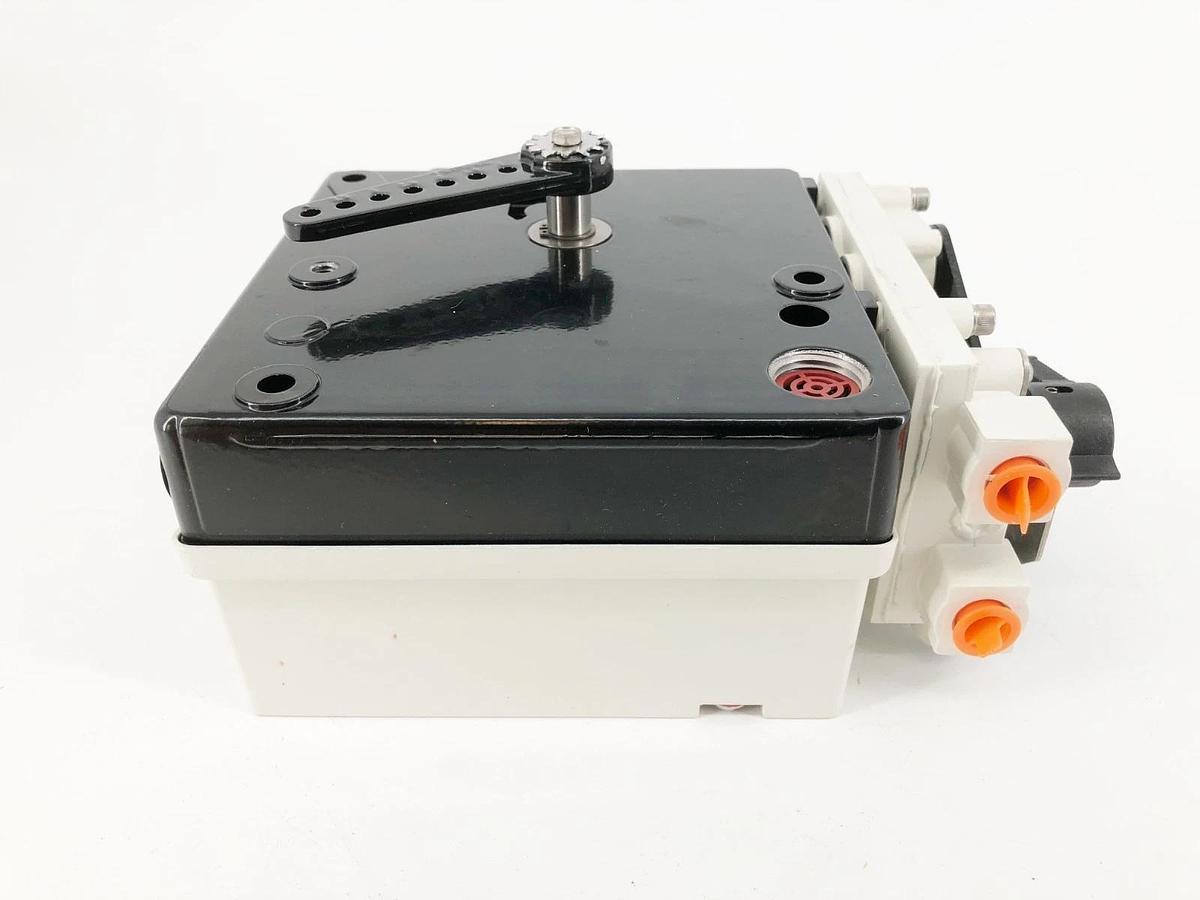 New ABB AV1121000 Pneumatic Positioner 150psi 4-20mA 34VDC