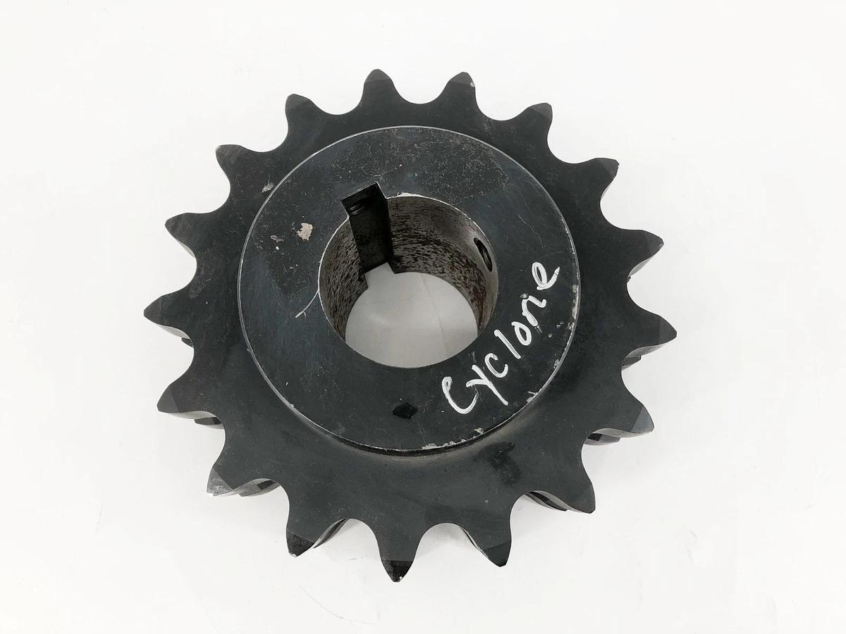New D120B17 Double-Strand Sprocket 17 Teeth #120 2-3/4" Bore - No Box