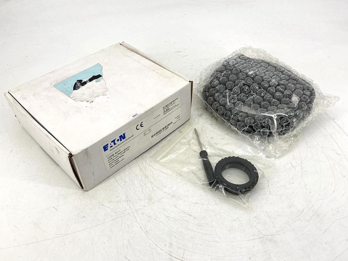 New Eaton 1250E-6513 Ser B1 200ft Thru-Beam Detector 24-240VAC 12-240VDC