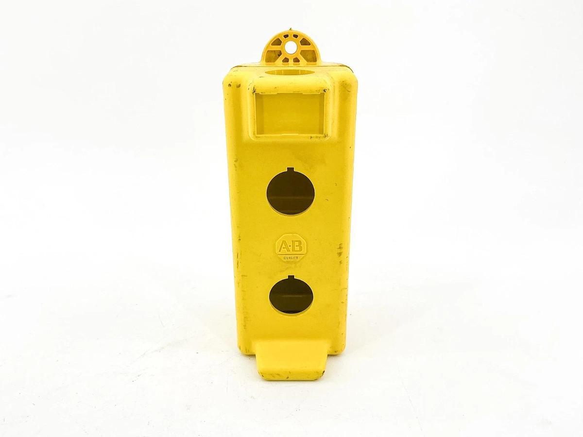Used Allen Bradley 800E-P15 Yellow Pendant Station 3 Pushbotton Slots
