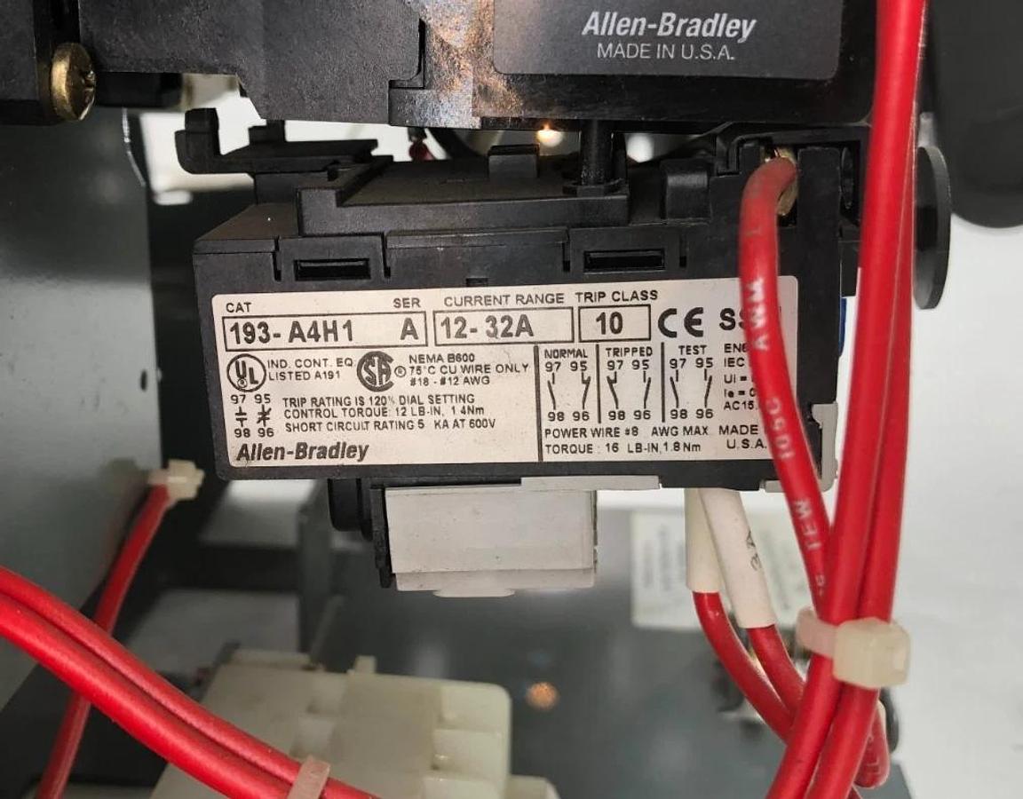 New Allen Bradley 2413B-A030DBD-7FA4H-17-43CA-79L-98X-750A-751HS Ser. D