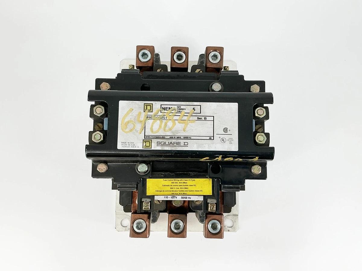 New Square D 8502SGO2V02S1 Contactor 120V Coil NEMA Size 5 3-Pole - No Box