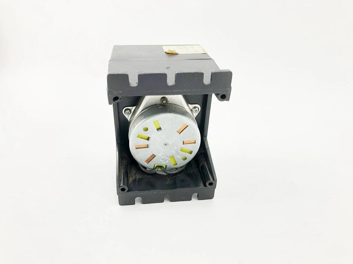 Used Eagle Signal BR15A6 Timer 0-60s