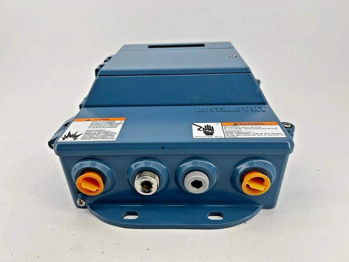 New Rosemount 8712ESR1A1M4 Transmitter 2A 250V 50/60Hz
