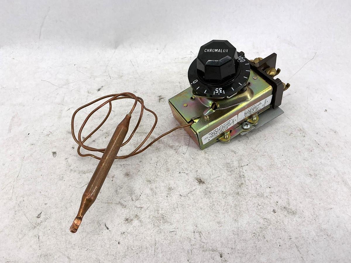 Used RobertShaw Chromalox 300-048518-012 D1/D18P Thermostat 0-100F 30A 120/277VAC