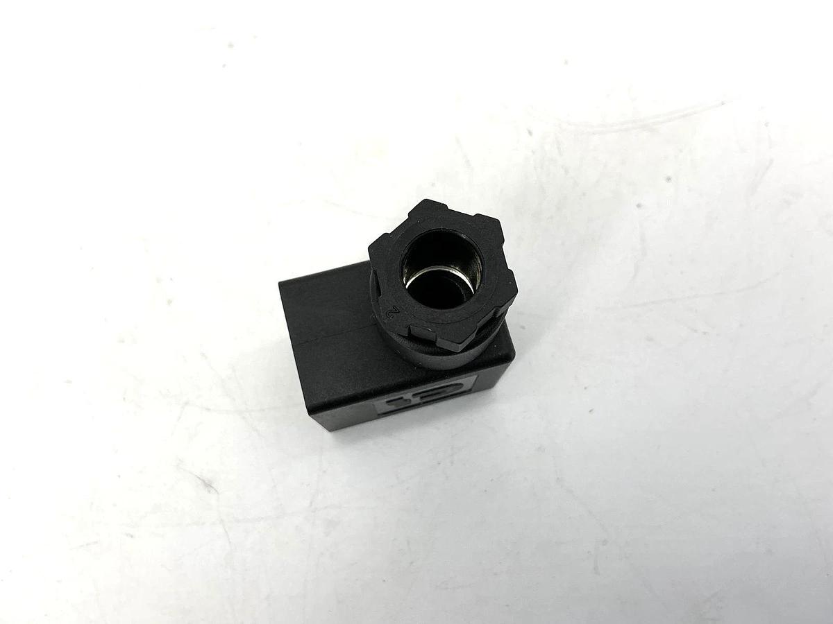 New Norgren V61R417A-A213JB Solenoid Valve 3/2NC 14-122°F 145PSIG Coil-24VDC