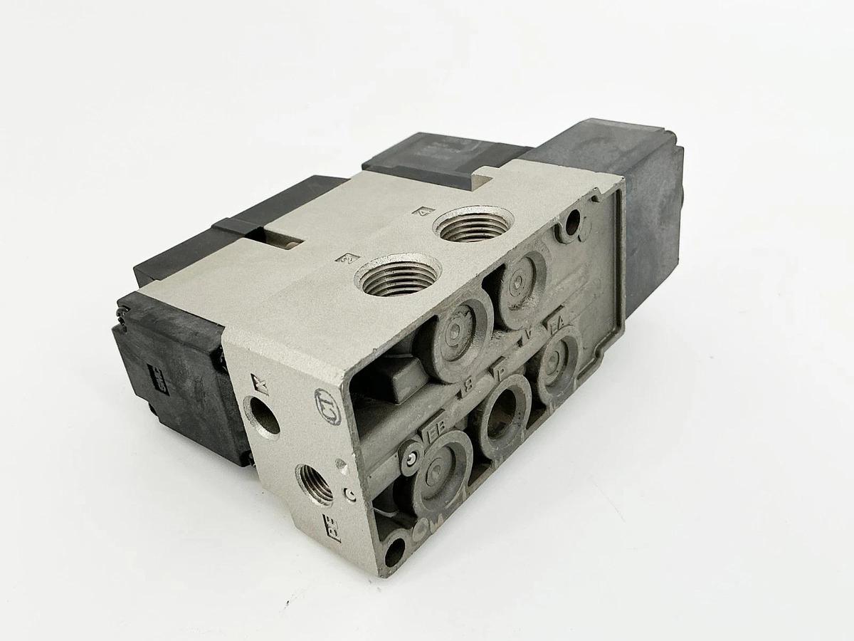 New SMC NVFS3100-3FZ Solenoid Valve 0.1-1MPa 132-138V 50/60Hz - No Box