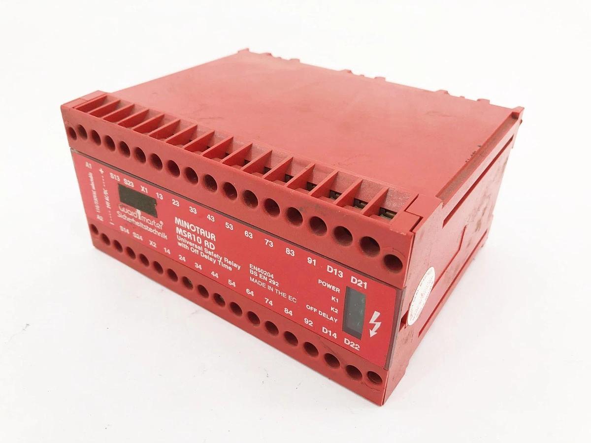 Used Allen Bradley 23029 Guardmaster Minotaur Safety Relay 24/110/240V MSR10 RD