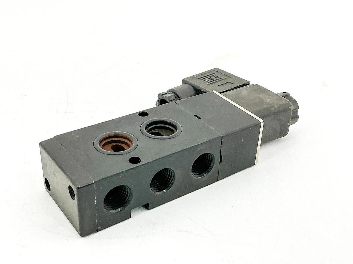New DynaQuip 145855.01 Solenoid Valve 110V 22-116PSI CV Value 1.40 - No Box