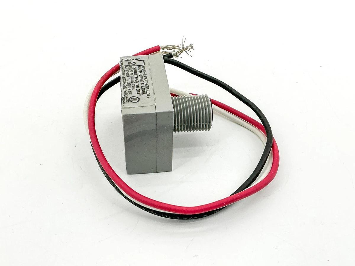 New Intermatic K4033 Fixed Position Photo Control 277V 15A