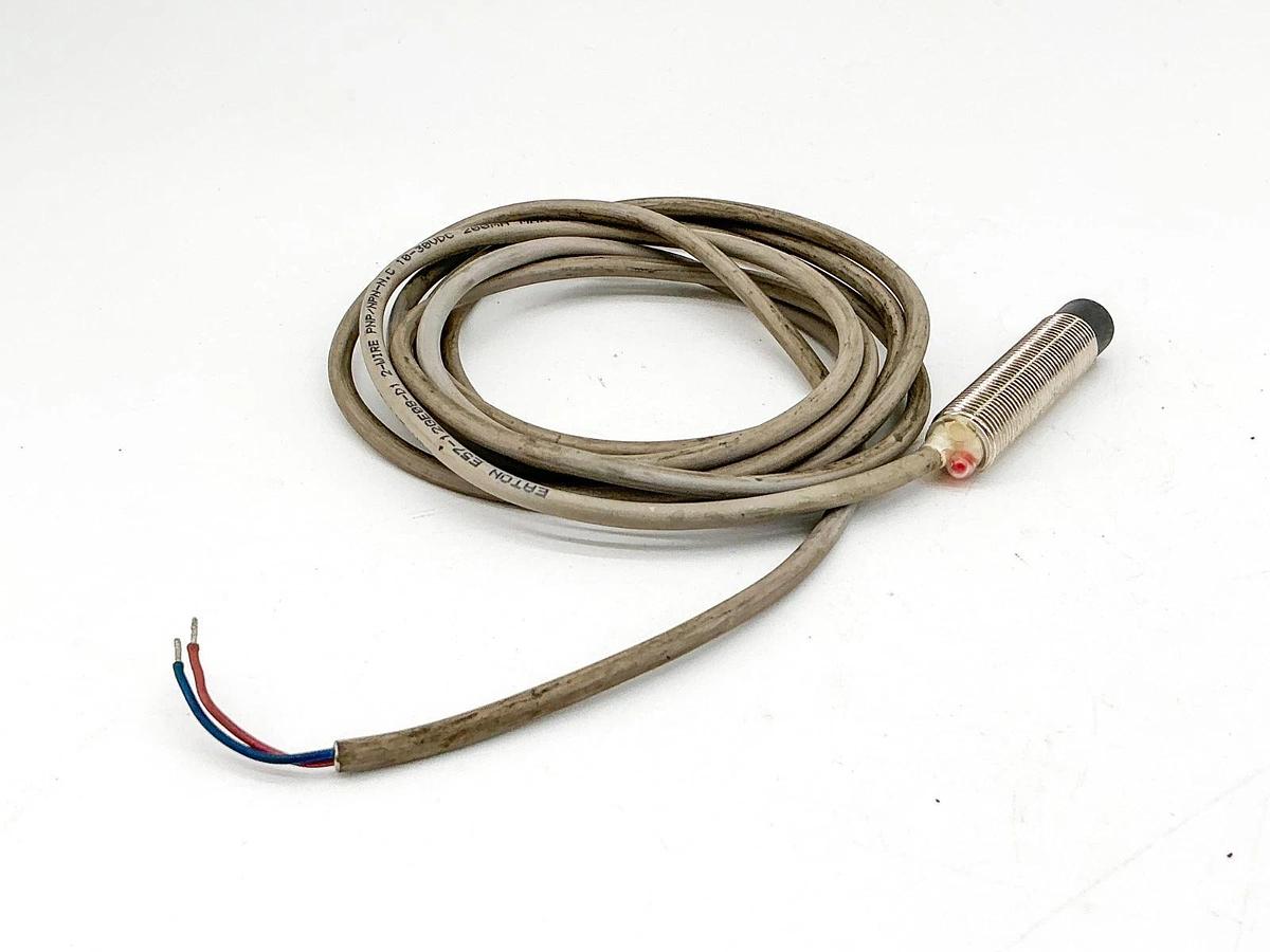 New Eaton E57-12GE08-D1 Inductive Proximity Sensor 10-30VDC 2-Wire - No Box