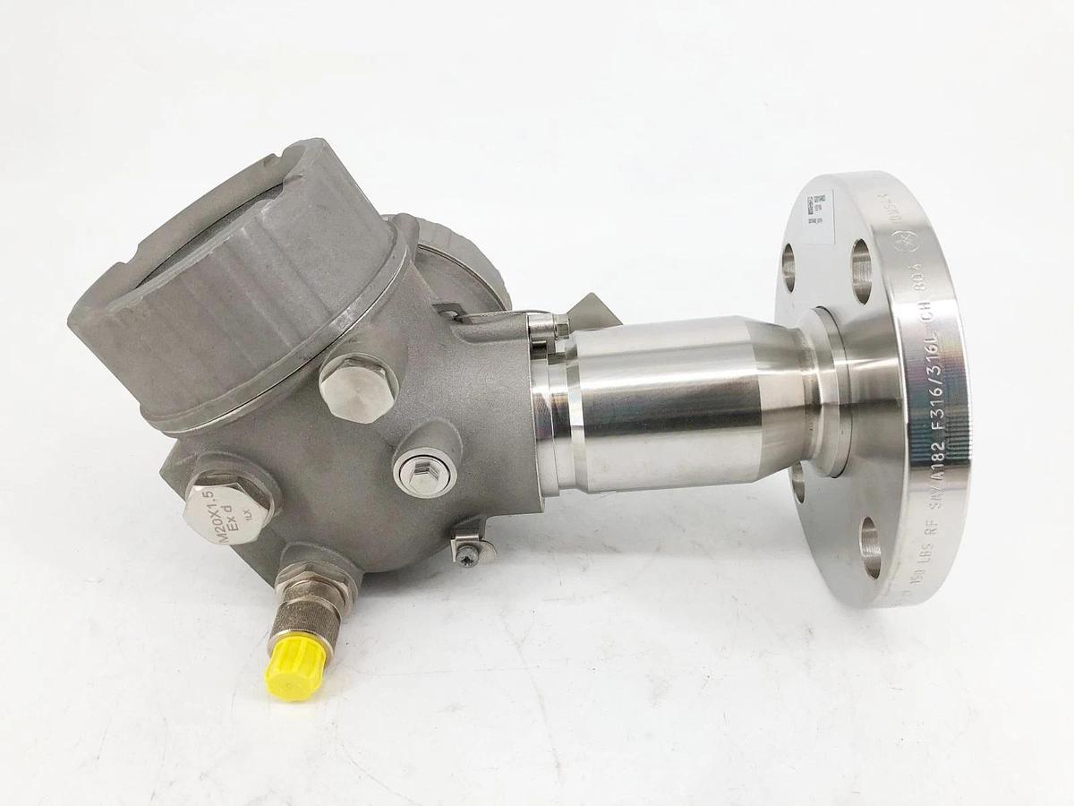 New Endress + Hauser Micropilot FMR62-KLU7/0 Radar Level Transmitter - No Box