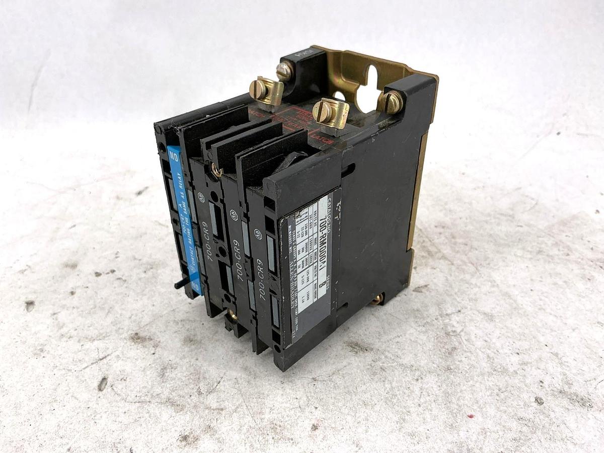 Used Allen Bradley 700-RM000A1 Ser B Magnetic Latching Relay 110/120V 50/60HZ