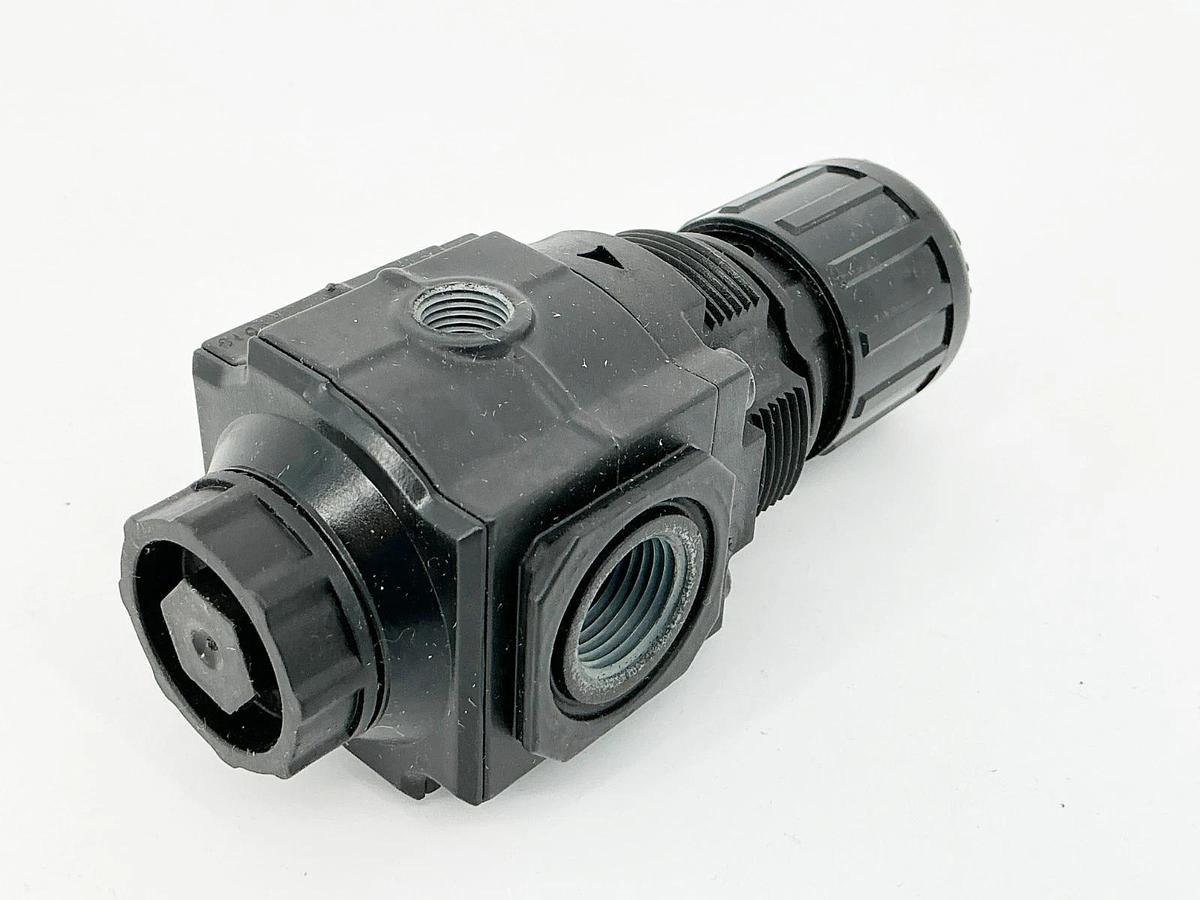 New Norgren R72G-3AK-RFG Pressure Regulator 300PSIG 21Bar 150F