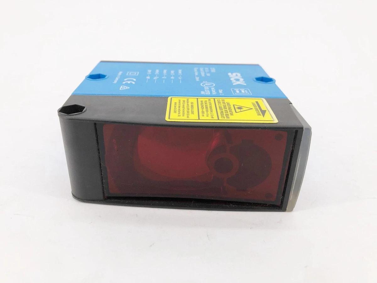 New Sick DT60-N211B Distance Measuring Device 1025846