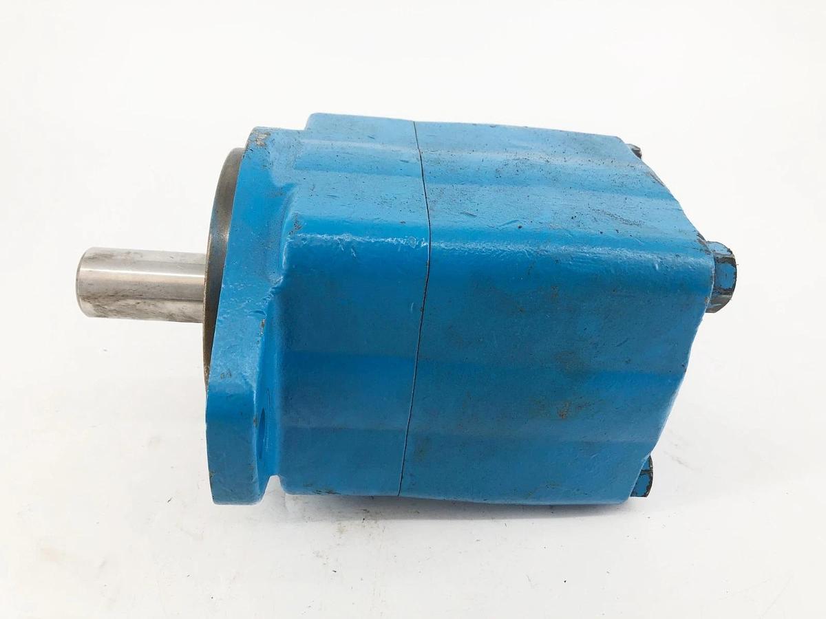New Fluidyne 35V30A-1C22R Vane Pump Replaces 02-137126 - No Box