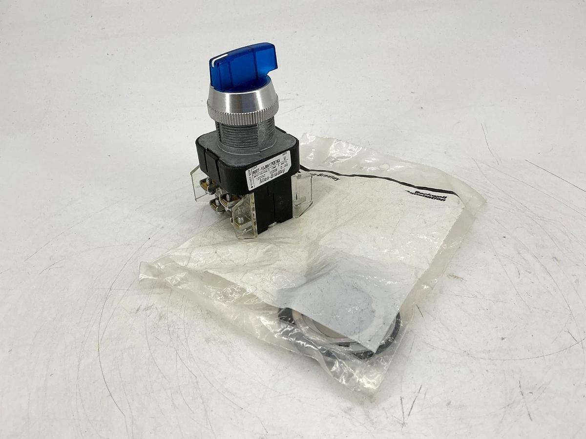 New Allen Bradley 800T-10JBH17KB7AX Ser U Selector Switch 3Pos 120VAC - No Box