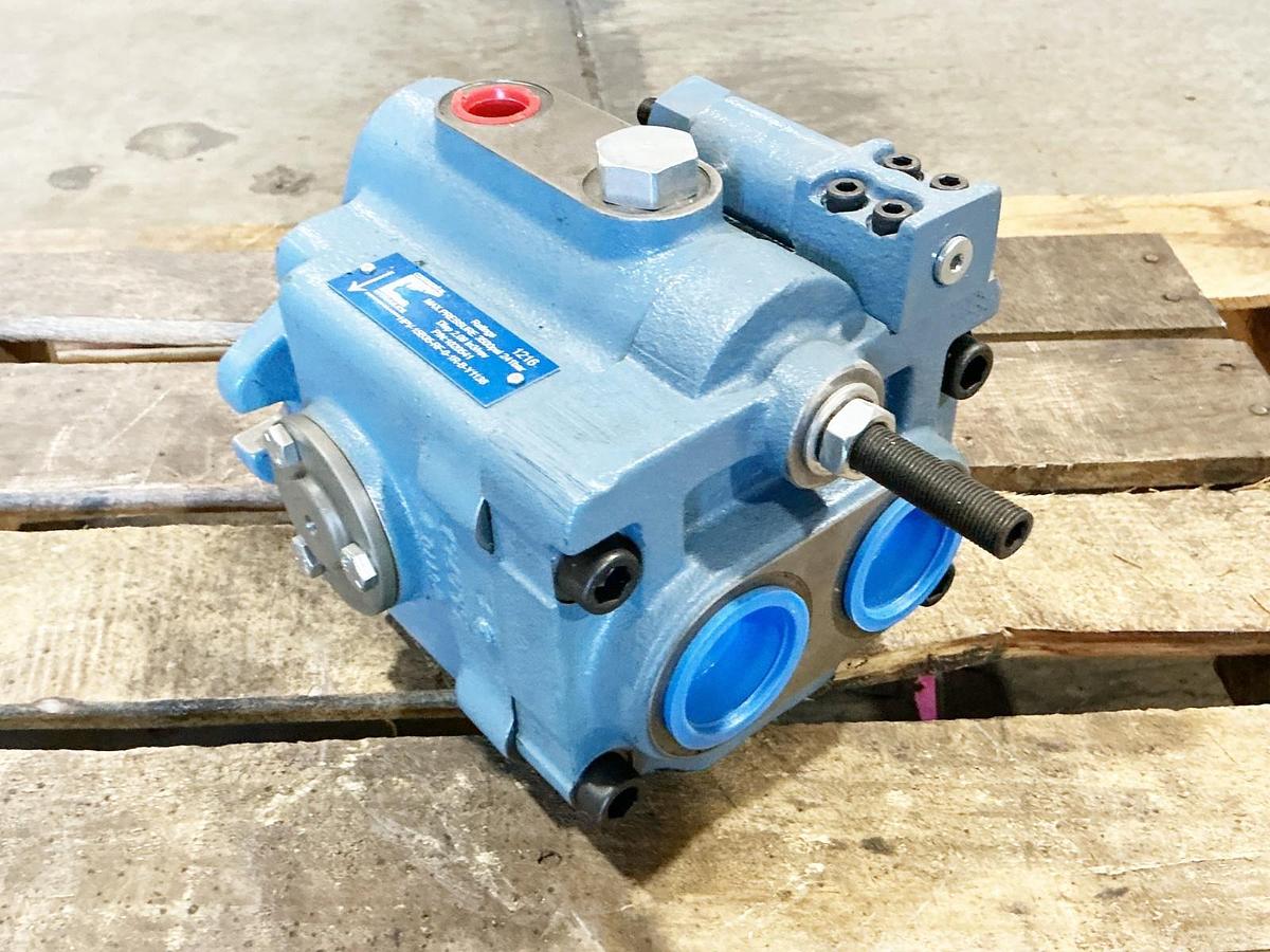 New Continental HPV-15B35-RF-0-1R-B-Y1138 Hydraulic Pump 3500PSI 2.09 Disp
