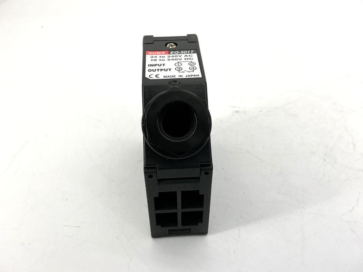 New SUNX EQ-501T Photoelectric Sensor Range: 2.5m 24-240VAC/12/240VDC UEQ501T