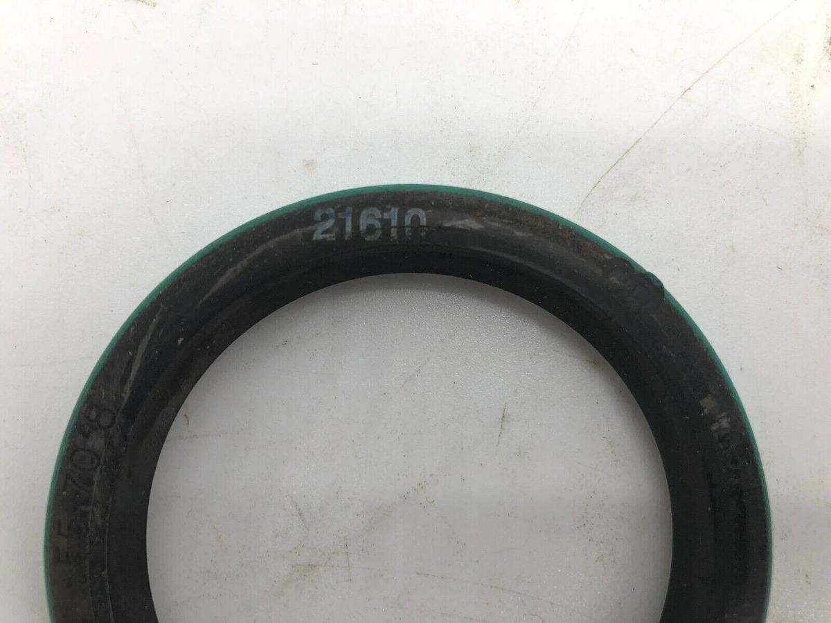 Used Lot of 3 New Chicago Rawhide 21610 Oil Seals