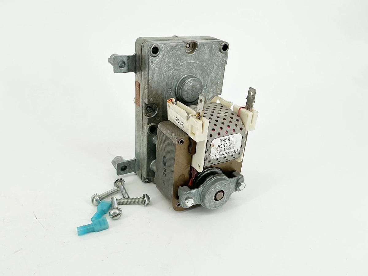 New Brevel Motors 11T-200-7AM209A10 Gear Motor Protected 120V 50/60Hz - No Box