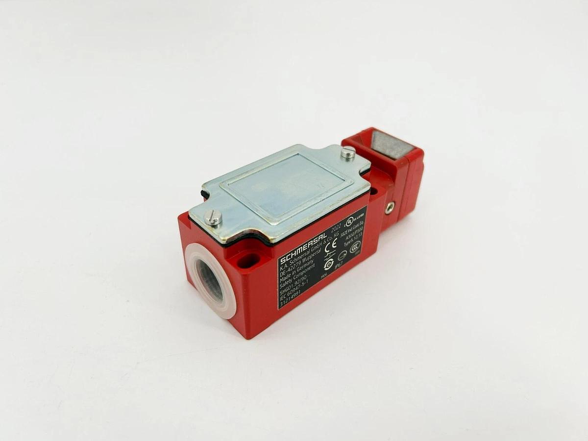 New Schmersal SHG01.92/90 Snap Action Safety Switch - Missing Hardware