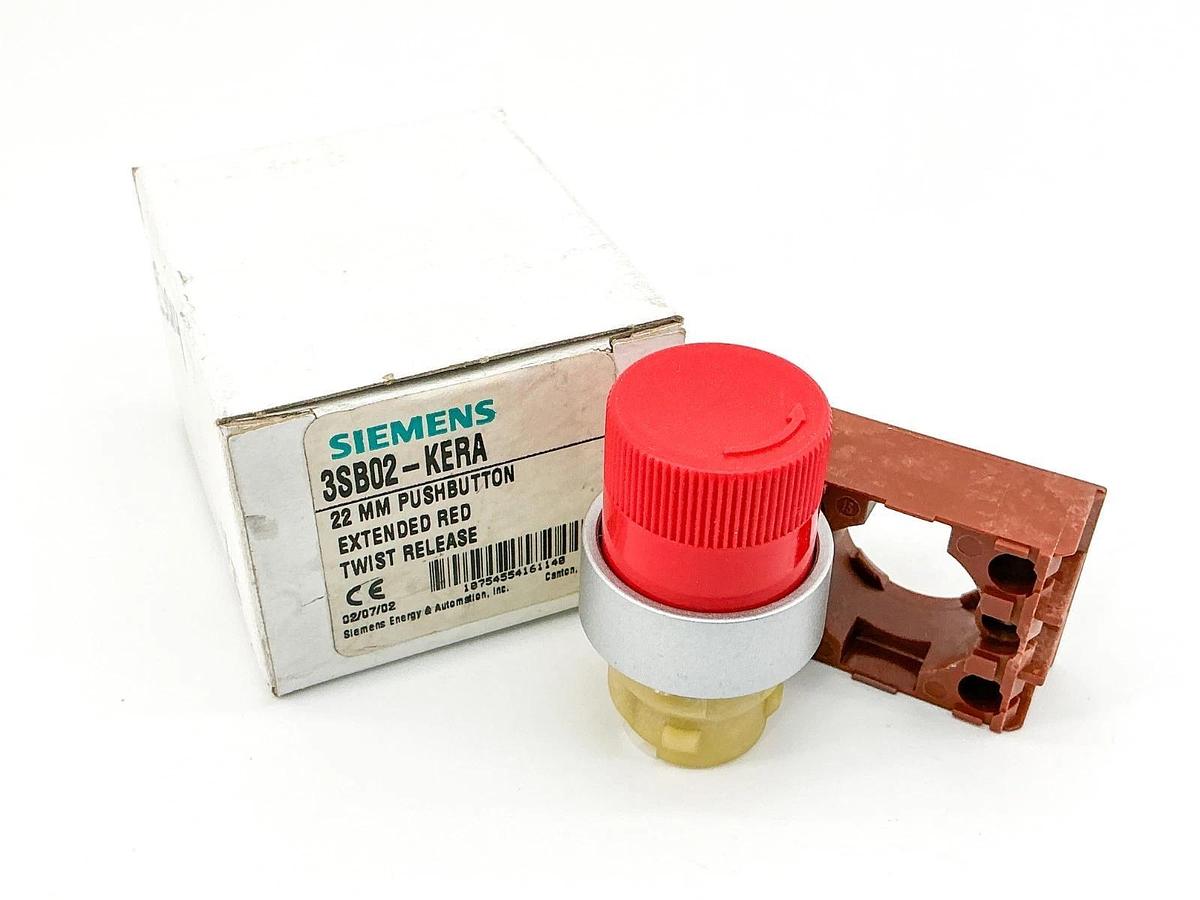 New Siemens 3SB02-KERA 22MM Pushbutton Extended Red Twist Release