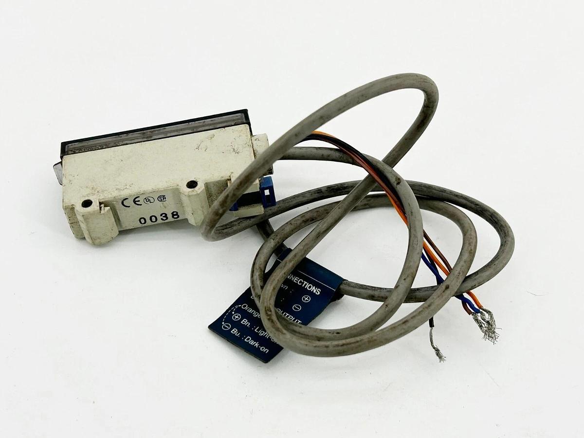 Used Telemecanique XUD-J003537 Photoelectric Sensor