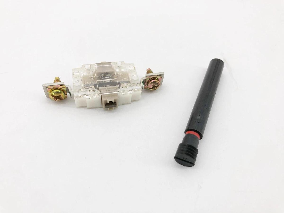 New Cutler Hammer D26MD10 Type M Front Deck For Relay 10A 600V