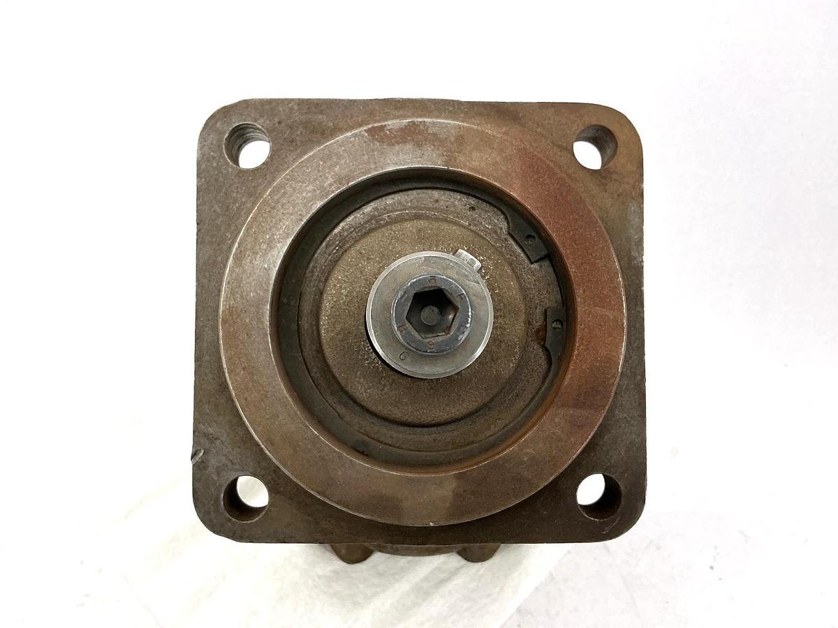New Rexroth AA2FM 45/61 W-PBD 52 Hydromatik Bent Axis Piston Pump - No Box