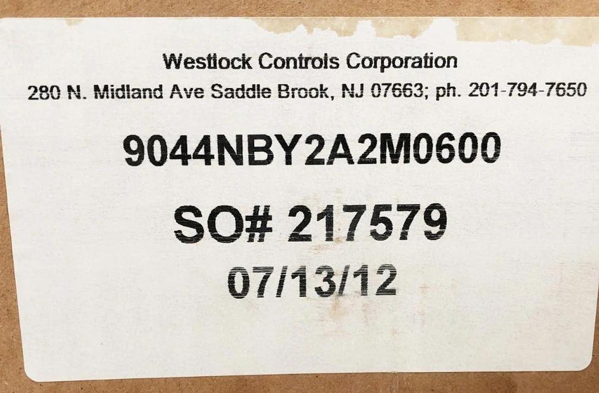 New Westlock 9044NBY2A2M0600 Prox Switch Position Monitor 3A 120VAC 2A 24VDC