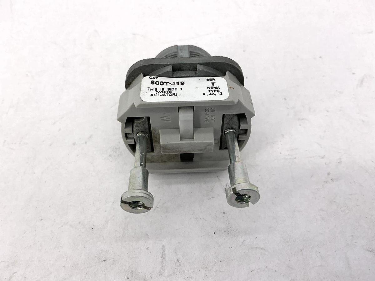 Used Allen Bradley 800T-J19 Series T Selector Switch Unit 3-Position 30mm