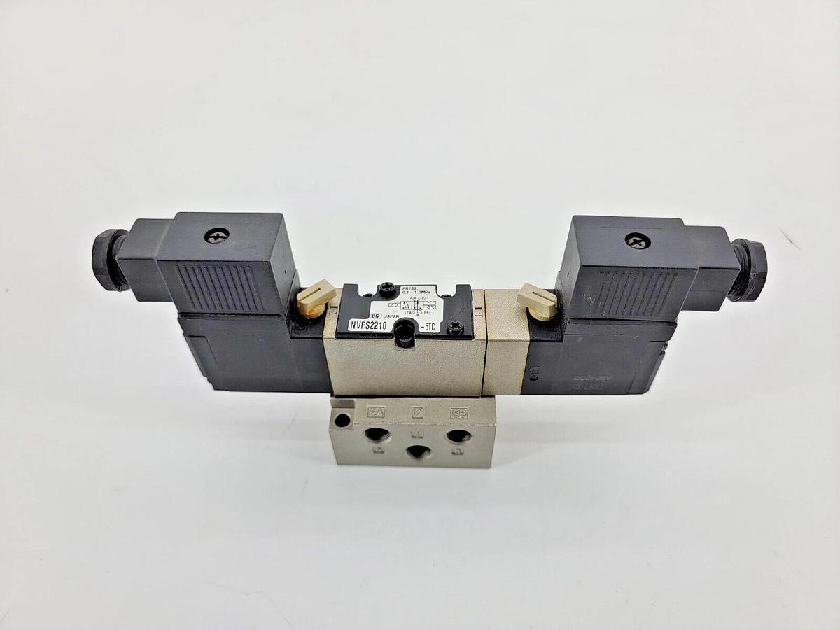 New SMC NVFS2210-5TC Solenoid Valve 21-26VDC, 0.1-1MPa